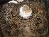 Pikna, ale bardzo zniszczona kopua kaplicy grobowej na zamku Sieniawskich w Brzeanach